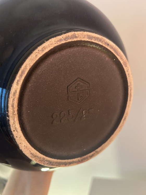 Image 1 of Upcycled table lamp made from a mid-century design vase - cordless with LED light source