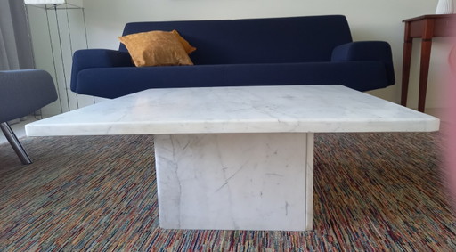 mesa de centro de mármol