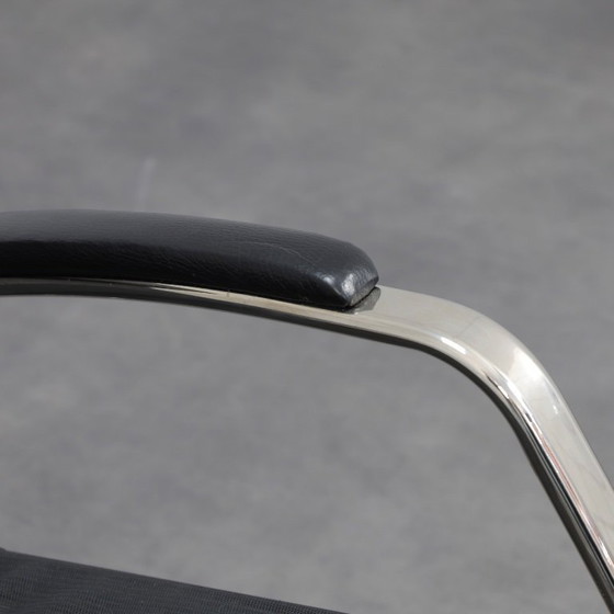 Image 1 of Loungefauteuil met voetenbank van Tecta, jaren 90