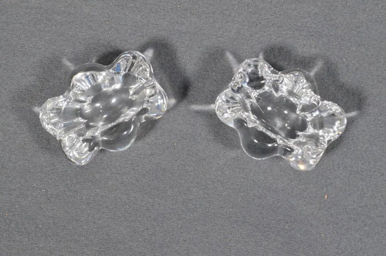 Daum, Francia, fine XX secolo - Coppia di saliere in cristallo Daum firmate – Accessori da tavola, Crystal (photo 7 of 12)
