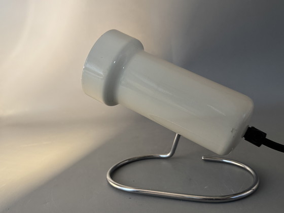 Image 1 of Projecteur vintage crème avec base chromée