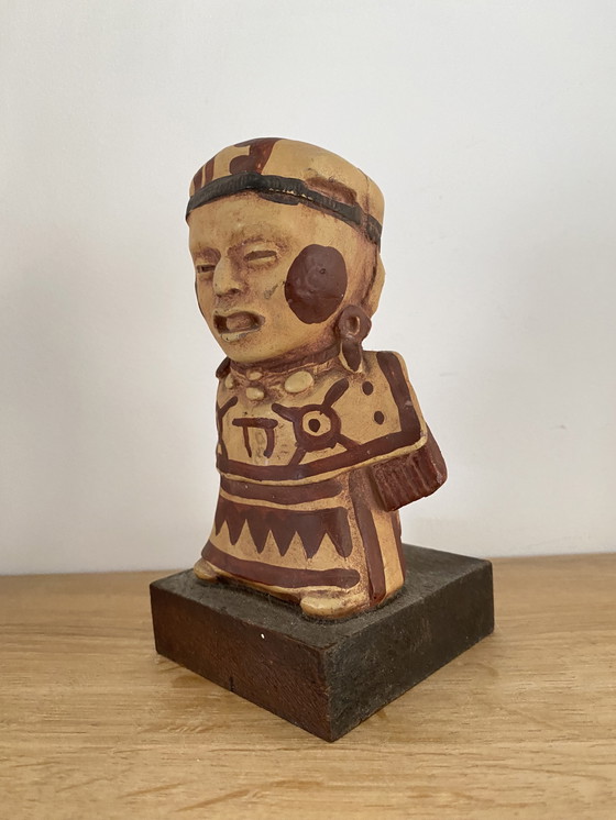 Image 1 of Figurine cérémonielle en terre cuite – Culture de Veracruz