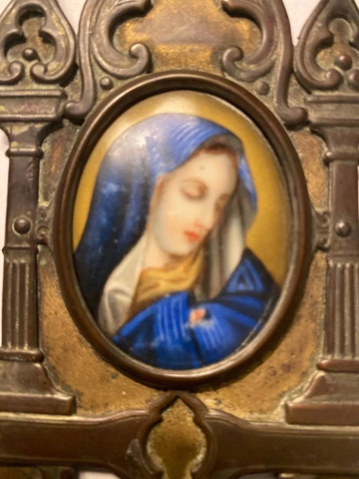Kleine antike Marienikone – neugotisches Medaillon, Ende des 19. Jahrhunderts – decoratieve objecten (photo 2 of 7)
