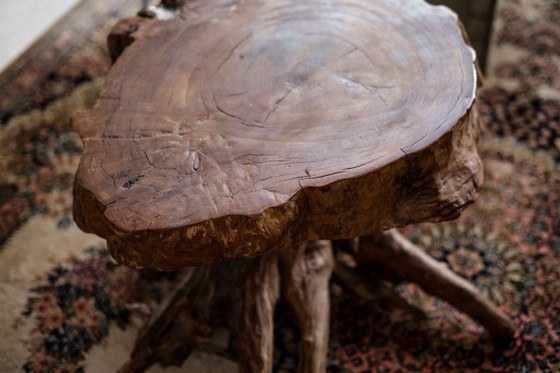 Mesa de centro única hecha de un tronco de árbol macizo. – handgemaakt, Mesas de centro, Wood (photo 3 of 7)