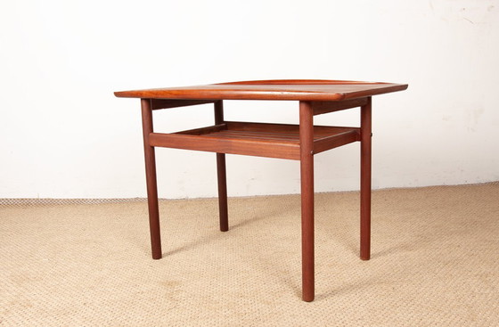 Image 1 of Teak-Couchtisch, zweistufig, Modell PJ 107 von Grete Jalk für Poul Jeppesen, 1960.