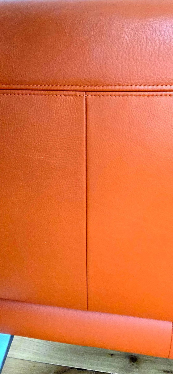 Image 1 of Rolf Benz 2300 Designklassiker in rotorangem Nappaleder – 3er, 2er & Funktionssessel