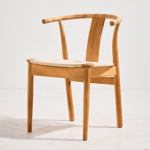 MK10689 Beech dining chair
