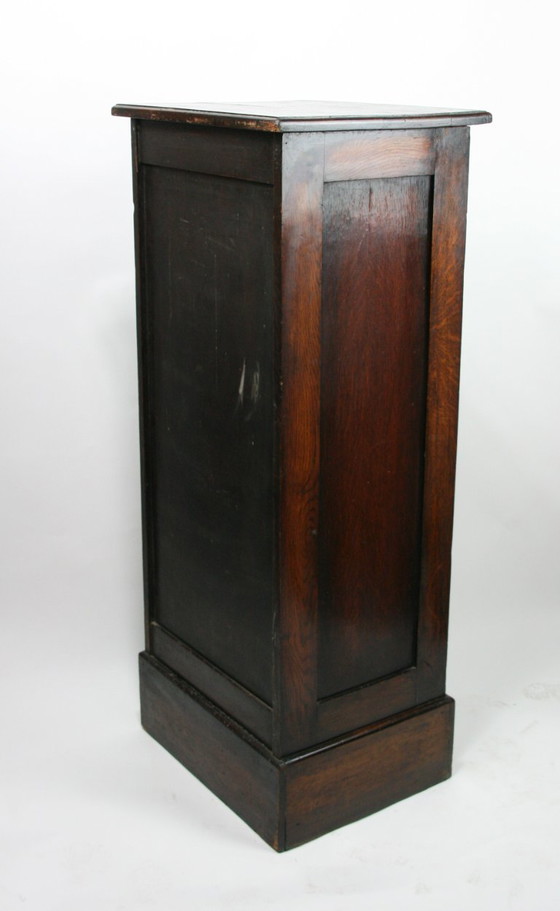 Image 1 of Mobile schedario antico in rovere, 50x40x114 cm.