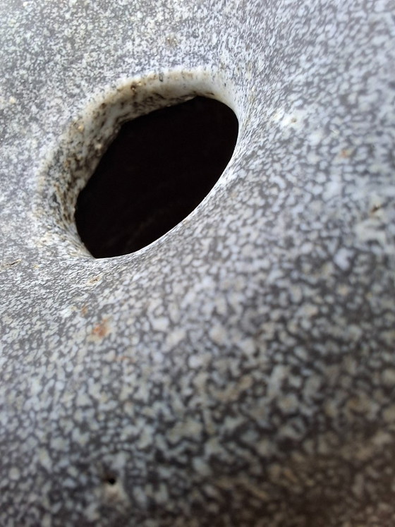 Image 1 of Lampada a olio scultorea in ceramica realizzata dal ceramista olandese Freek Berends, firmata a mano e datata FB ’87.