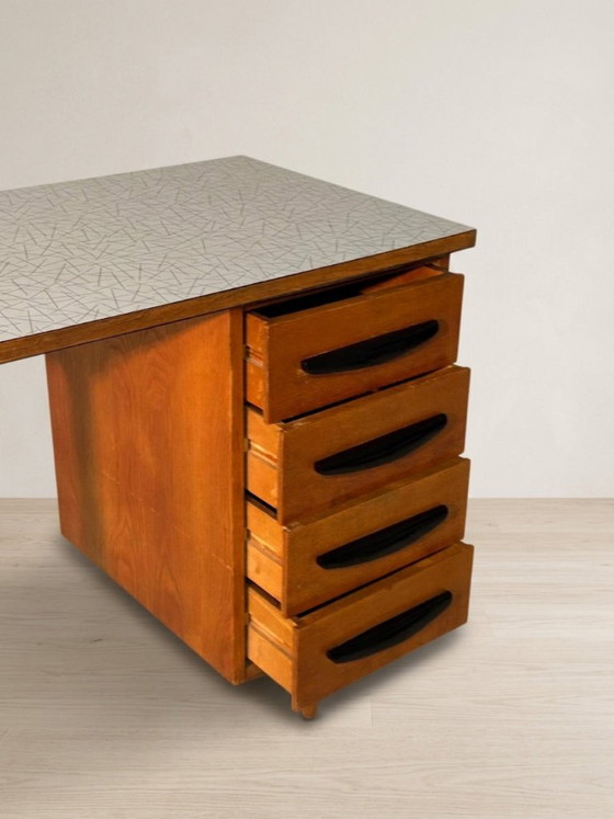 Bureau à quatre tiroirs en bois, milieu du XXe siècle, 109 × 56 × 79 cm – Bureaux, Wood (photo 6 of 9)