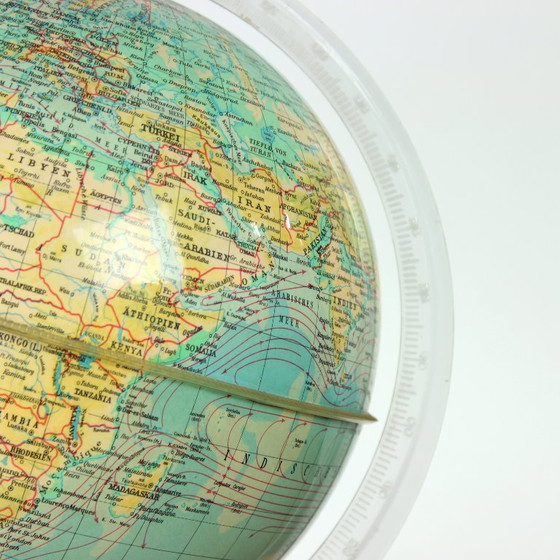 Image 1 of Verlichtende Vintage Plastic Globe, Tsjecho-Slowakije 1960