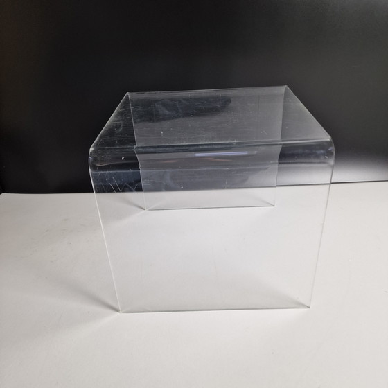 Image 1 of Vintage Plexiglas Side Table - Translucent Curved Acrylic Glass Table - Perspex, Transparent - Mid - Century, Space Age Table