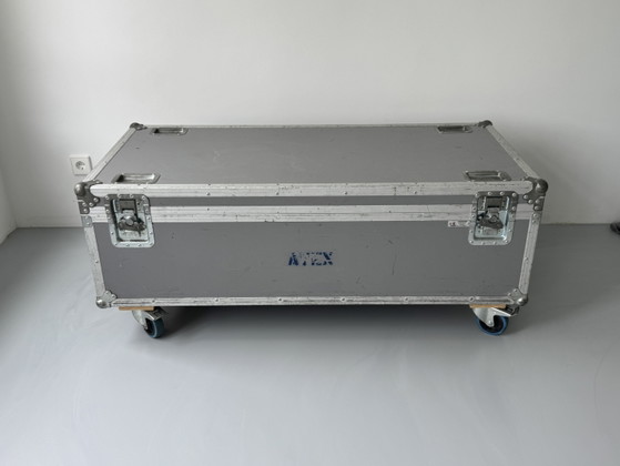 Flight case 135x63x56cm for 840 CDs / Custom Made Interior – 2 seaters, Aluminium (photo 8 of 8)