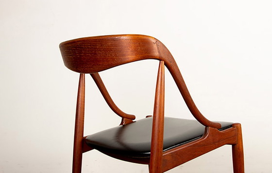 Image 1 of Satz von 6 dänischen Stühlen aus Teak und Skai, Modell 16 von Johannes Andersen für Uldum Møbelfabrik 1965.