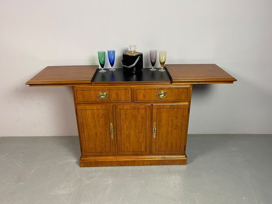 Drexel Heritage Mobile bar / Credenza buffet Campaign anni '70 – Piano scorrevole estensibile. USA, anni (photo 20 of 24)