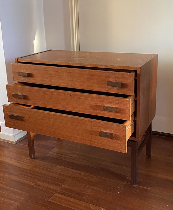 Image 1 of Topvorm vintage teakhouten ladenkast 