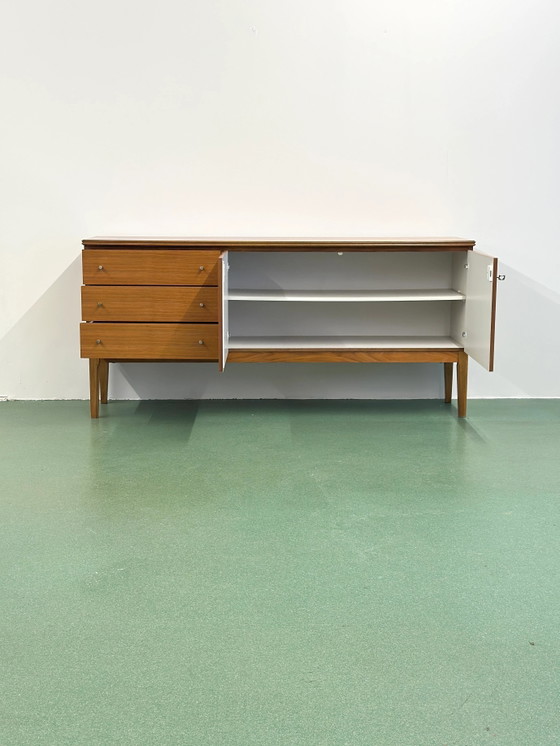Credenza in teak Mid-Century, anni '60, Credenze, Legno, Metallo, Mid Century Modern (foto 8 di 8)