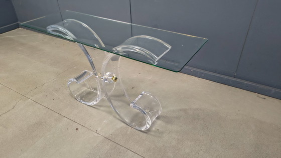 Image 1 of Konsolentisch aus Messing und Acrylglas, 1970er Jahre