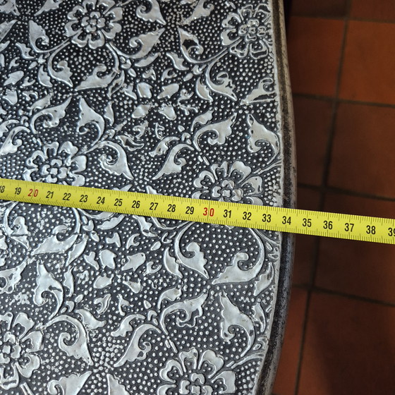 Image 1 of Cassettiera in stile barocco, argento e nero, 76x34x66 cm.