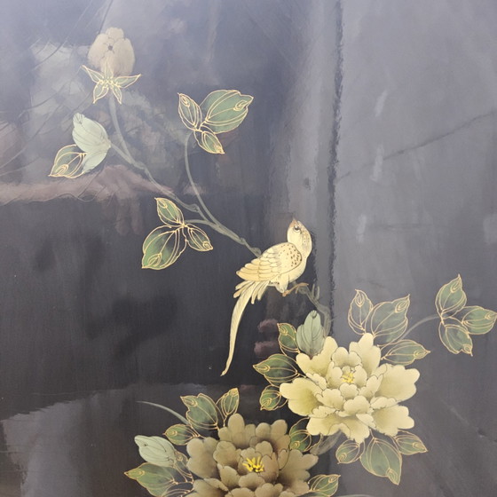 Image 1 of Vintage Chinese Kast Bladgoud Bloemen en Vogels (Barkast) Bohemian Kast / Oosterse Kast