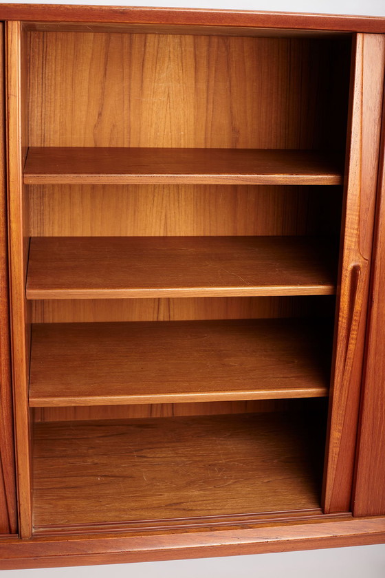Image 1 of Modèle 19 Highboard Conçu par Gunni Omann pour Omann Jun Møbelfabrik, Danemark Années 1960