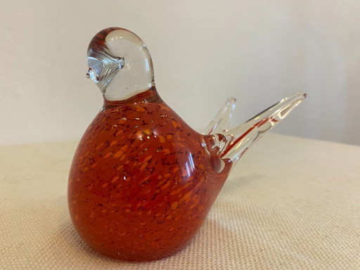 Vintage-Vogelskulptur aus rotem italienischem Kunstglas – decoratieve objecten (photo 2 of 6)