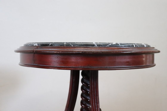 Image 1 of Tavolino in legno di faggio con piano in marmo, Italia XX secolo