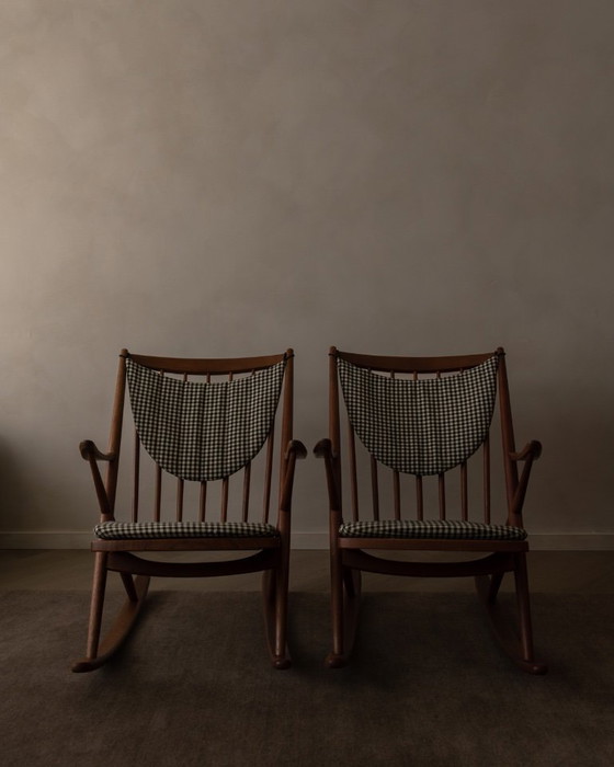 Image 1 of Set van 2 vintage Deense teakhouten schommelstoelen model 182 van Frank Reenskaug voor Bramin, jaren 1950.