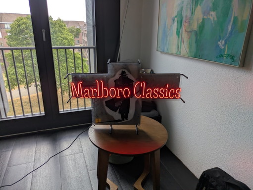 Marlboro Classic originale NEON – decoratieve objecten, Metal