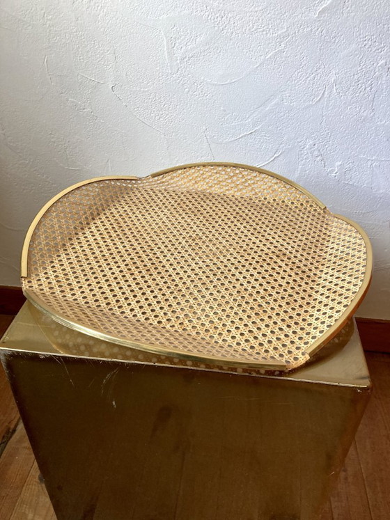 Image 1 of Vassoio in plexiglas, vimini e ottone, 1970, attribuito a Roche Bobois.