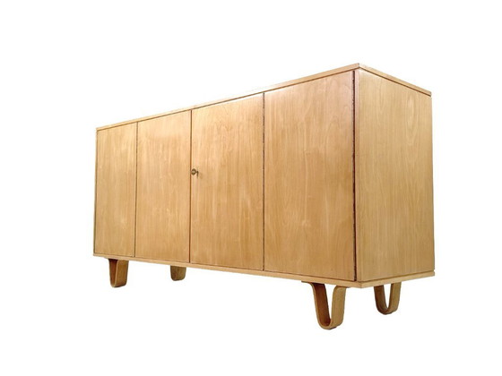 Image 1 of Pastoe DB02 dressoir van Cees Braakman – Berkenserie