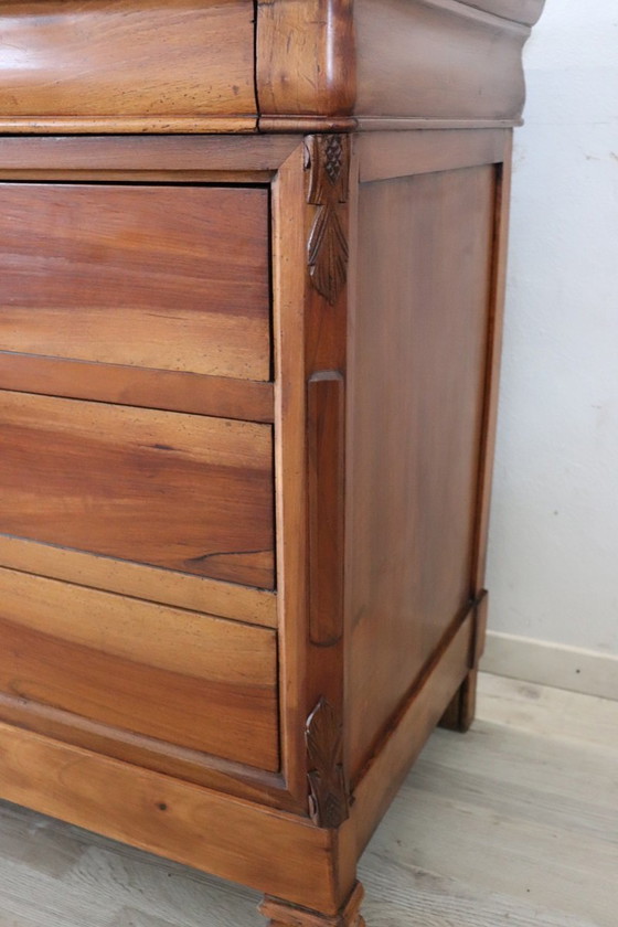 Image 1 of Commode ancienne en noyer massif, Italie, 19e siècle