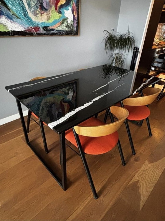 Image 1 of Table de salle à manger en marbre Nero Marquina, 160 x 90 cm, piètement en acier

