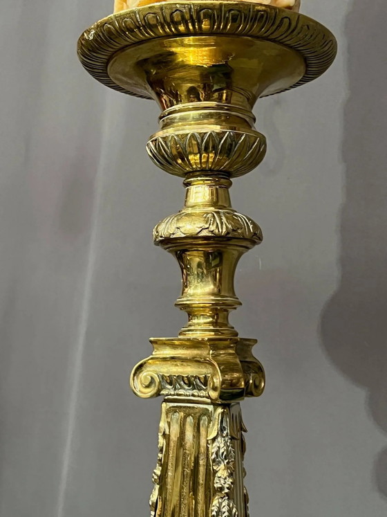 Grand candélabre sur pied en bronze massif. Hauteur 100 cm. – Bougeoirs et chandeliers (photo 7 of 9)