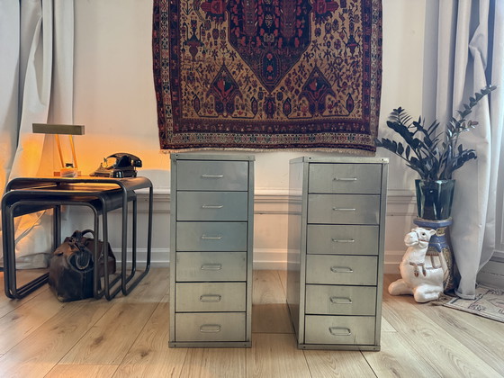 Image 1 of Set di cassettiere in metallo industriale – stile studio vintage