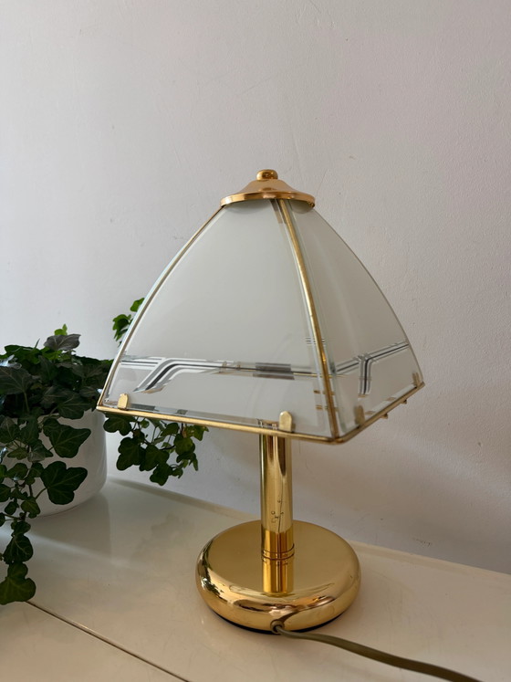 Hollywood Regency Pyramid table lamp – Glass, Brass (photo 4 of 6)