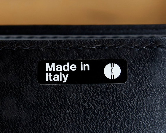 Image 1 of Chaise Wassily conçue par Marcel Breuer pour Knoll International