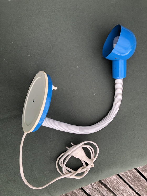 Image 1 of Vintage postmoderne blauwe metalen tafellamp - '80.