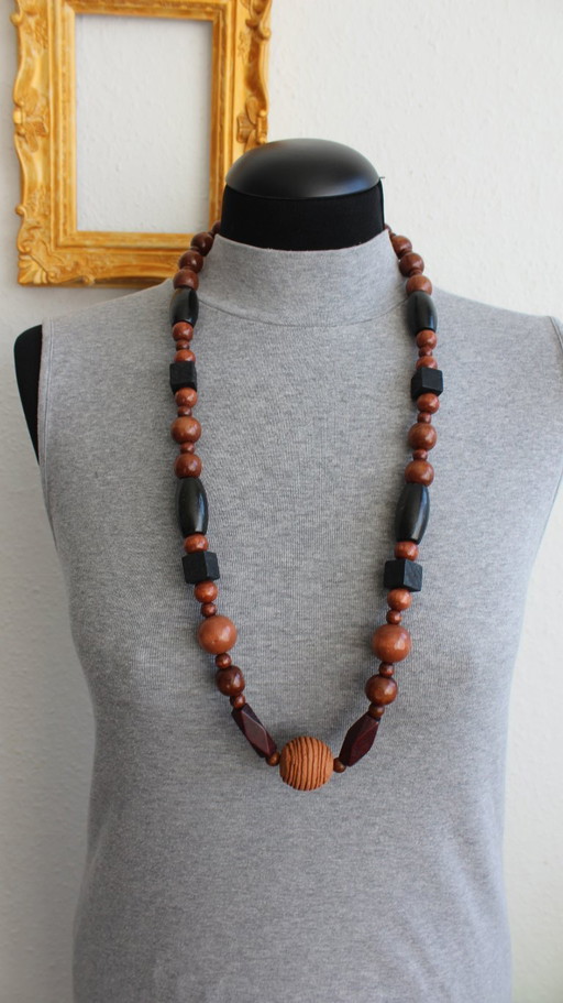 Lange ketting van natuurlijke houten kralen, bruin, handgemaakt, uniek stuk