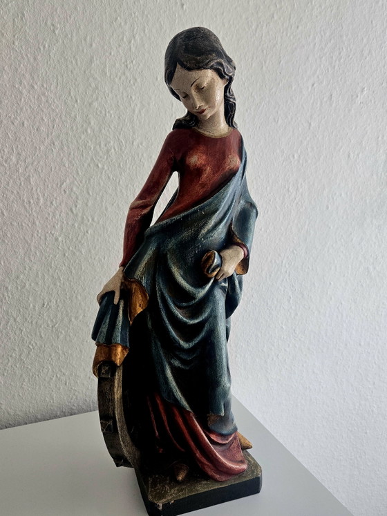 Grande Sculpture en Bois d'Oberammergau Ste Catherine 55cm Tilleul Sculpté Main Env. Années 1970 – Wood (photo 5 of 13)