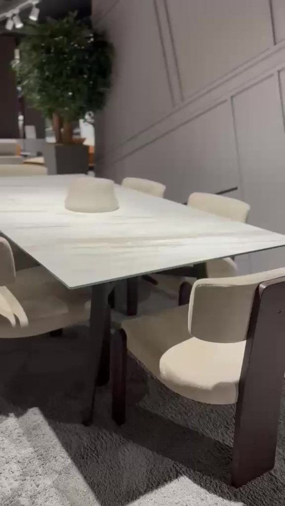 Fly Tisch – LAZZONI, Esstische, Holz, Keramik (photo 5 of 7)