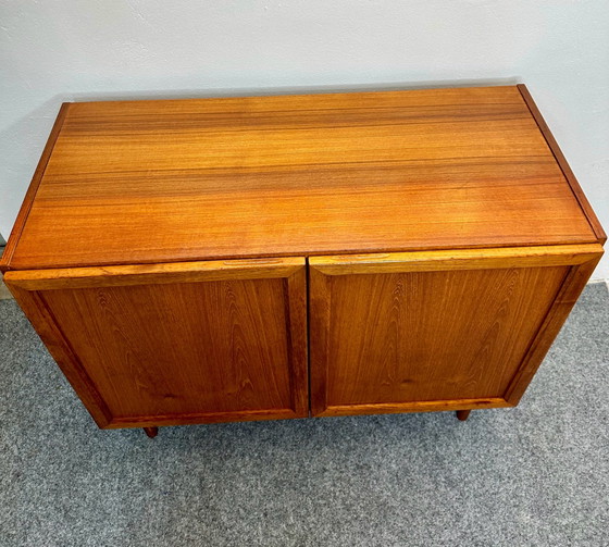 Buffet bas en teck design danois Mid Century, années 50 60 Vintage, Bois, Marron (photo 7 sur 11)