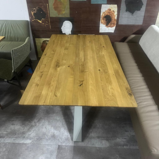 Maxim – Bert Plantagie, eettafels (photo 2 of 4)