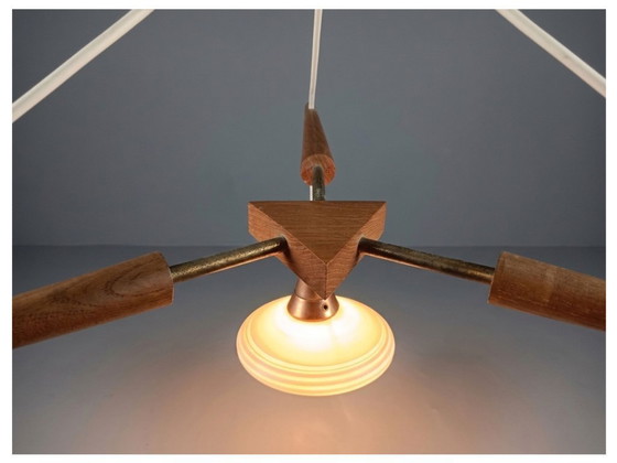 Lampadario scandinavo di metà secolo in teak, rame e vetro opalino, anni '60. – Lampade a sospensione, Glass (photo 3 of 5)