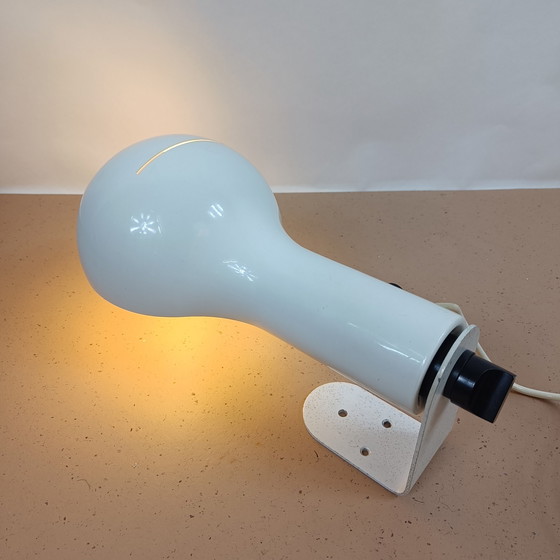 Image 1 of Joe Colombo Flash - Oluce - 2207 - Wall lamp.