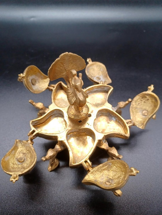 Image 1 of Antike Puderdose aus Messing für hinduistisches Make-up, Ende des 19. Jahrhunderts