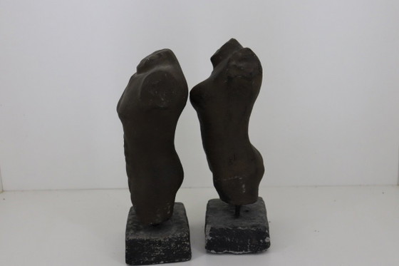Wunderschönes Set aus Torso-Skulpturen aus Beton (Mann & Frau) – 30 cm hoch – Bildhauerei, Other (photo 4 of 11)