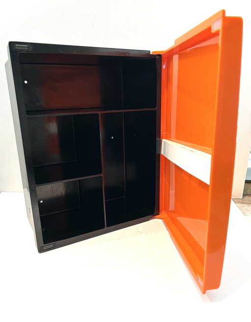 Meuble de salle de bain vintage de la RDA