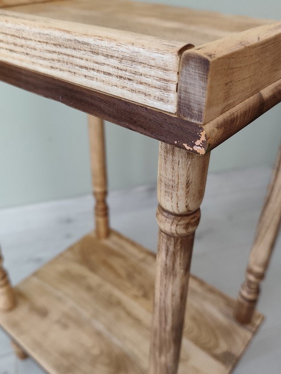 Image 1 of Tavolino laterale in legno massello