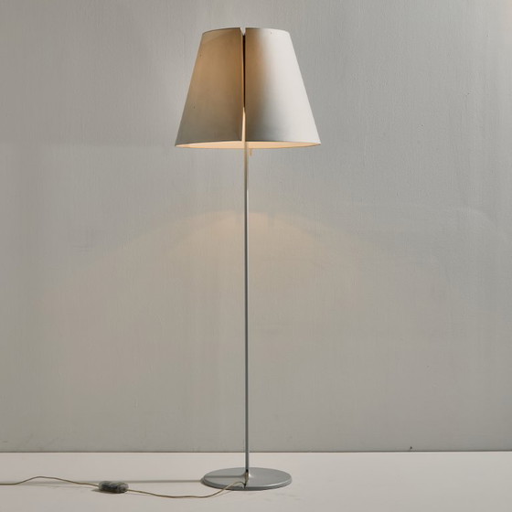 Image 1 of MK11663 Melampo Mega vloerlamp van Adrien Gardère voor Artemide